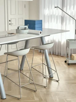Tabouret de bar en plastique recyclé blanc et pieds en acier blanc 65 cm AAS 38 2.0 - HAY