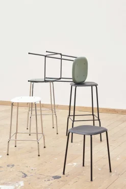 Tabouret polypropylène et acier noir 75 cm Soft Edge 85 - Hay