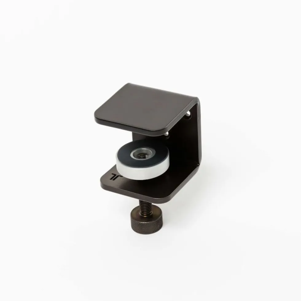 Étagère en chêne 60 cm accroche acier patiné - TIPTOE