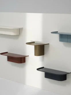 Étagère murale en aluminium crème L Korpus - HAY