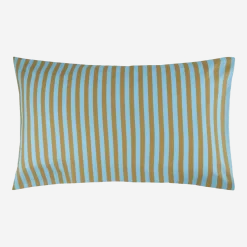 Taie d'oreiller en popeline de coton bio à rayures bleu et jaune curry 50 x 75 cm Leonard - Nobodinoz