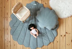 Tapis bébé coquillage en velours menthe poudré Shells - Moi Mili