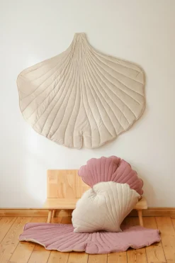 Tapis bébé feuille de ginkgo en velours crème Ginkgo Bilboa - Moi Mili