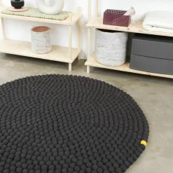 Tapis à boules de feutre anthracite 120 cm Big One - myfelt