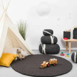Tapis à boules de feutre anthracite 90 cm Kuno - myfelt