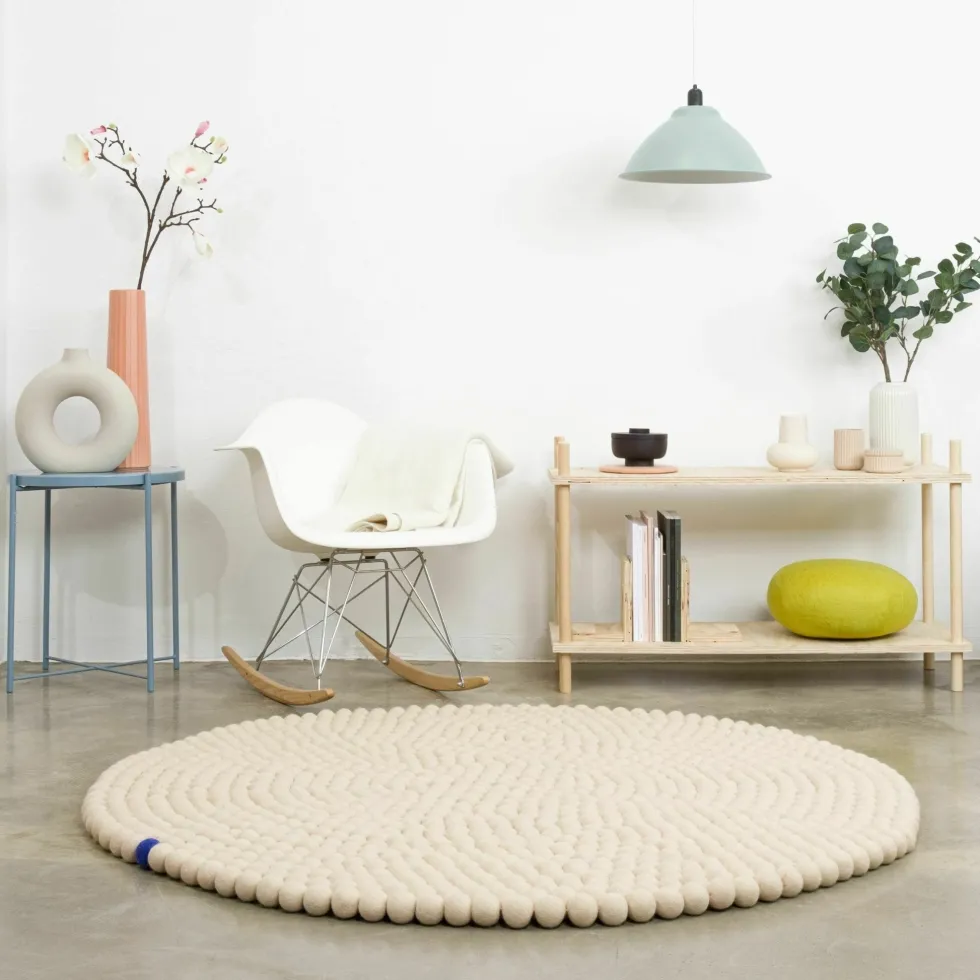 Tapis à boules de feutre beige 90 cm Big One - myfelt
