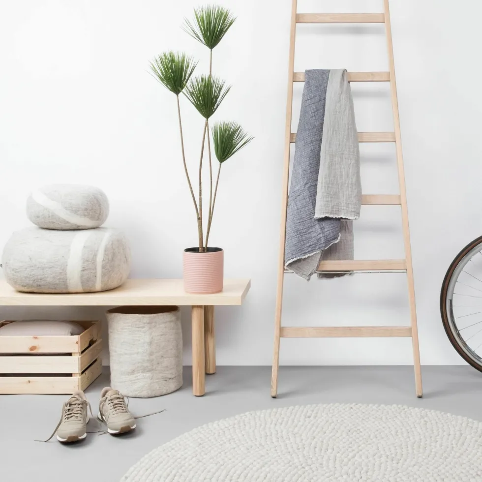 Tapis à boules de feutre beige marbré 140 cm Béla - myfelt