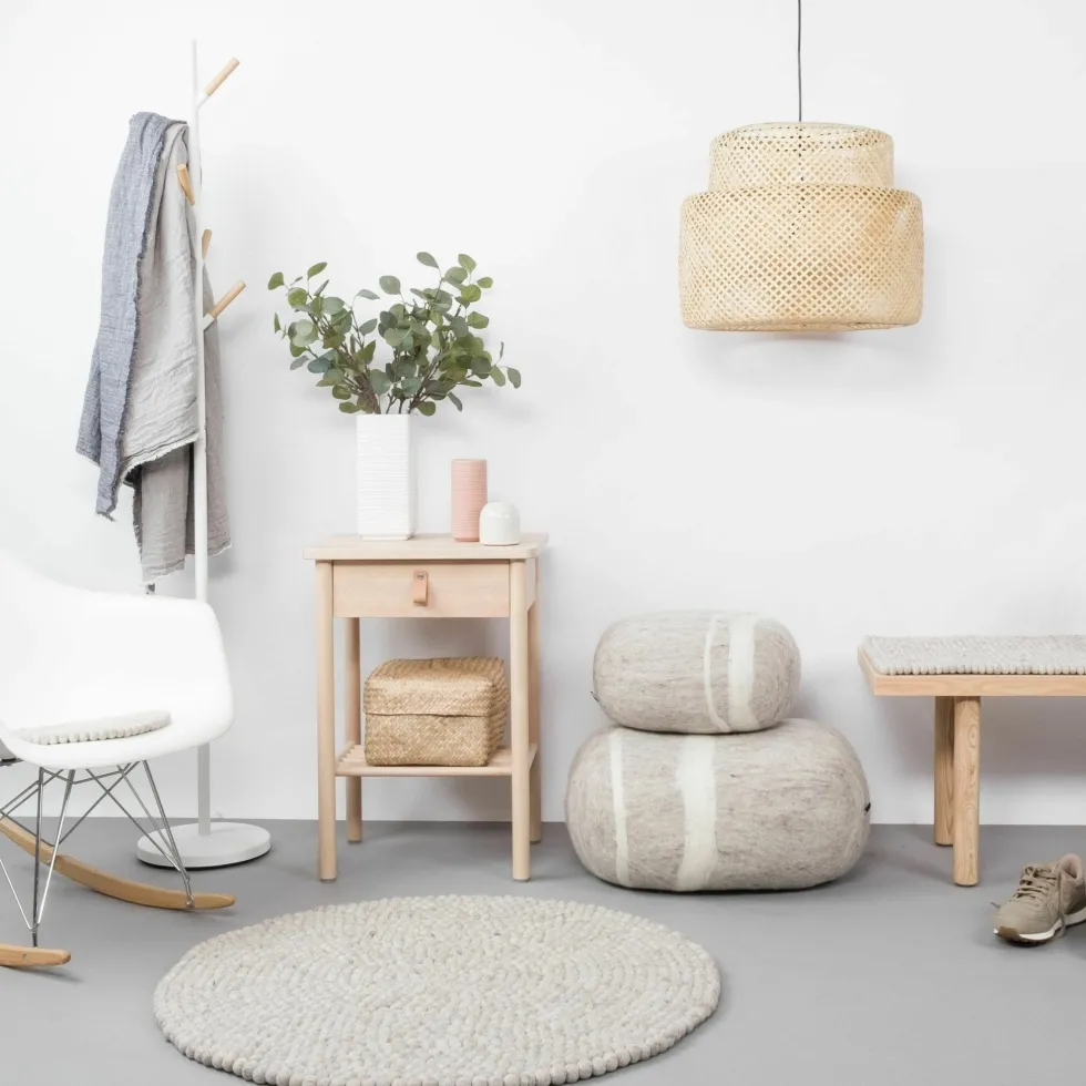 Tapis à boules de feutre beige marbré 140 cm Béla - myfelt