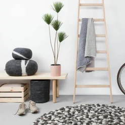 Tapis à boules de feutre effet pierre 50 cm Hardy - myfelt