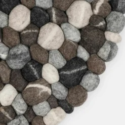 Tapis à boules de feutre effet pierre 50 cm Hardy - myfelt