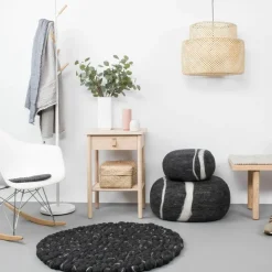 Tapis à boules de feutre effet pierre foncé 90 cm Kurt - myfelt