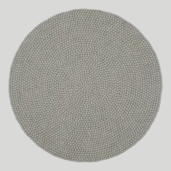 Tapis à boules de feutre gris 250 cm Luis - myfelt