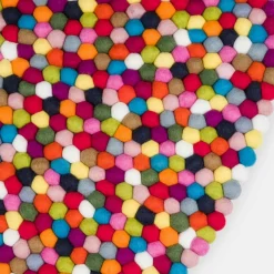 Tapis à boules de feutre multicolore 90 cm Lotte - myfelt