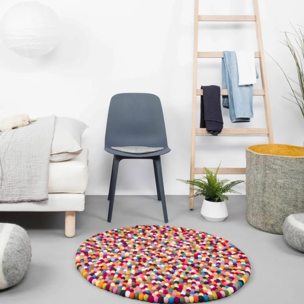Tapis à boules de feutre multicolore 120 cm Lotte - myfelt