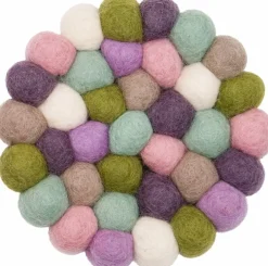 Tapis à boules de feutre multicolore pastel 160 cm Greta - myfelt