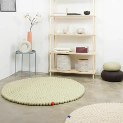 Tapis à boules de feutre vert-beige 90 cm Big One - myfelt