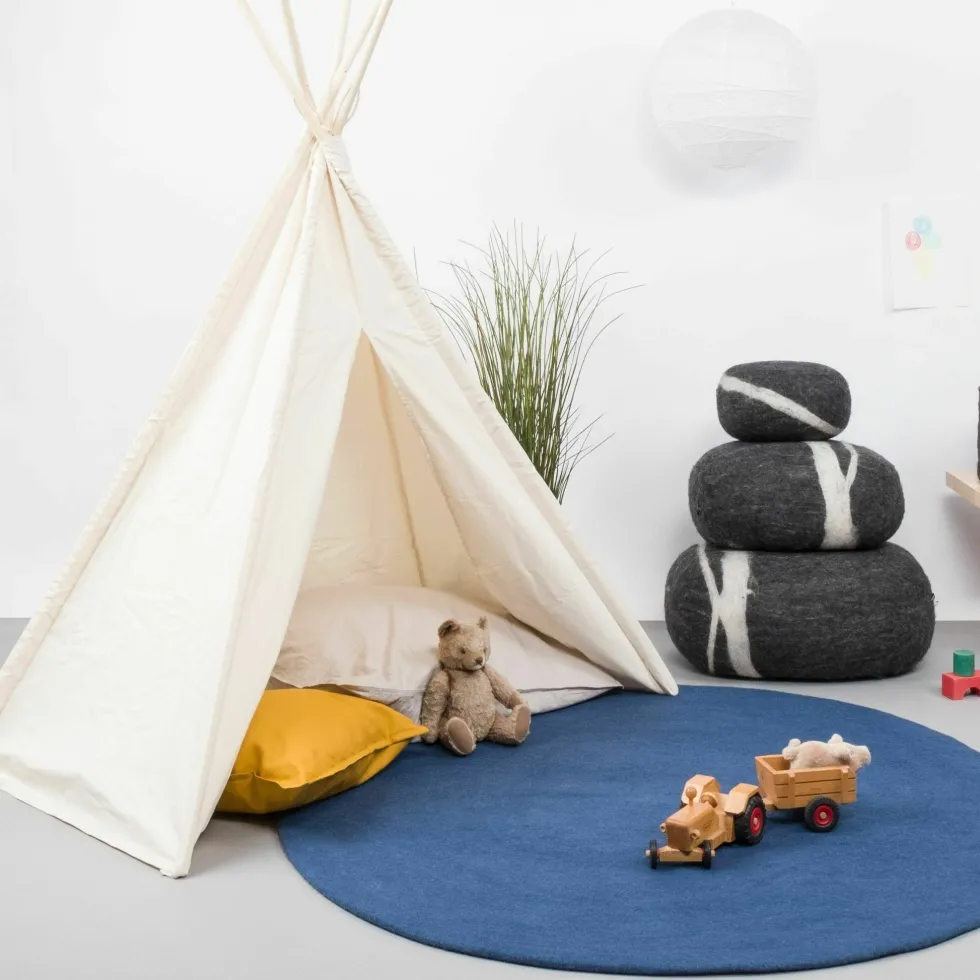 Tapis rond en laine bleu foncé 90 cm Alva - myfelt