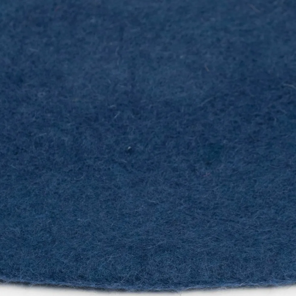 Tapis rond en laine bleu foncé 90 cm Alva - myfelt