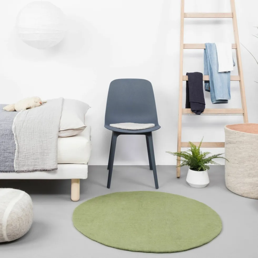 Tapis rond en laine vert 180 cm Kaspar - myfelt