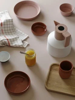 Thermos en plastique noire et grise 1L Geo Vacuum - Normann Copenhagen