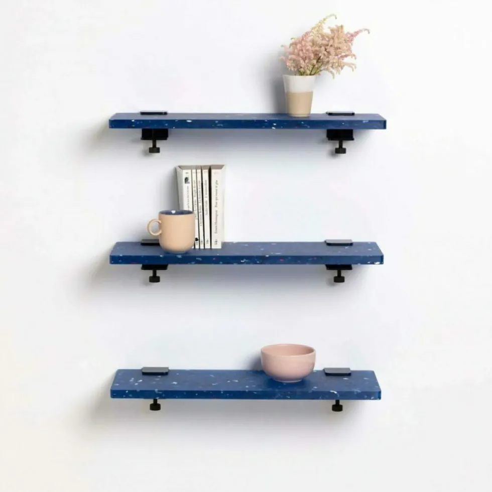 Trio étagères en plastique bleu recyclé 60 cm + 6 accroches acier patiné - Tiptoe