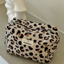 Trousse de toilette en coton léopard 15x22x10cm - Gabrielle paris