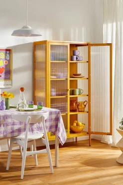 Vaisselier en acier jaune moutarde et verre cannelé 85x40x170cm The Collector - Mustard Made