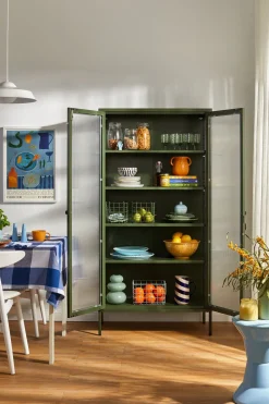 Vaisselier en acier vert olive et verre cannelé 85x40x170cm The Collector - Mustard Made