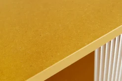 Vaisselier en bois jaune et portes vitrées Colour Cabinet - Hay