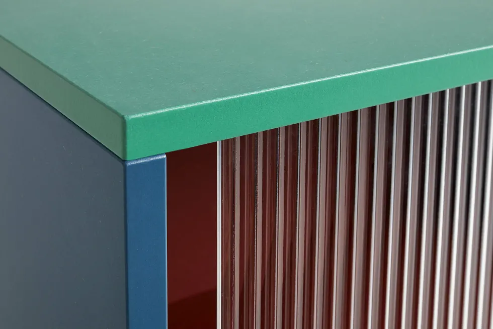 Vaisselier en bois Multi et portes vitrées Colour Cabinet - Hay