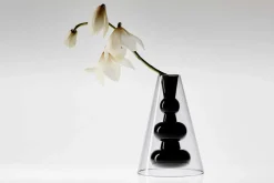 Vase conique en verre noir 22cm Bump - Tom Dixon