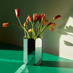 Vase en acier miroir Arcs - Hay