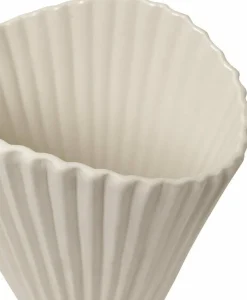 Vase en grès blanc cassé Fountain - Ferm living