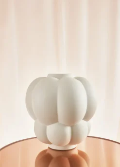 Vase en grès crème 28 x 26 cm Uva M - AYTM