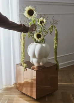 Vase en grès crème 28 x 26 cm Uva M - AYTM