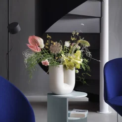 Vase en porcelaine sable 39cm Kink - Muuto