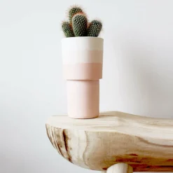 Vase en roche saline bleu 20 x 8,5 cm Totem - Studio Rosaroom