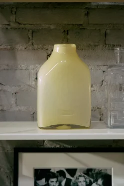 Vase en verre beige crème 15x9,5x23cm Atelier - HKLiving