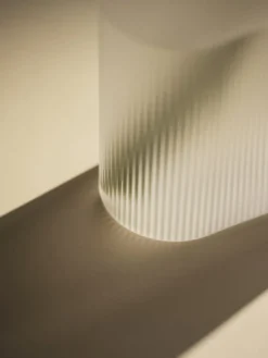 Vase en verre soufflé blanc 48,5cm Ridge - Muuto