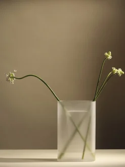 Vase en verre soufflé blanc 48,5cm Ridge - Muuto