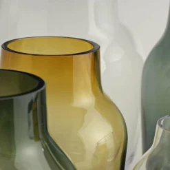 Vase en verre soufflé vert 15 cm Silent - Muuto