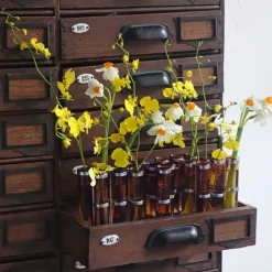 Vase en verre teinté marron Avril Roux - Tsé & Tsé