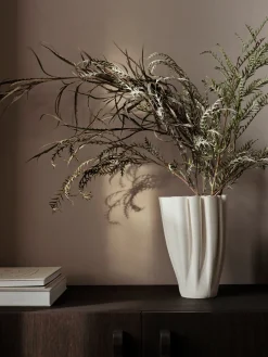 Vase organique en grès blanc Dedali - Ferm living